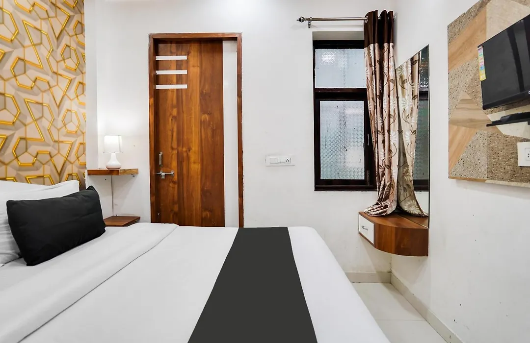 Super Oyo Hotel O Sky Wings-1
