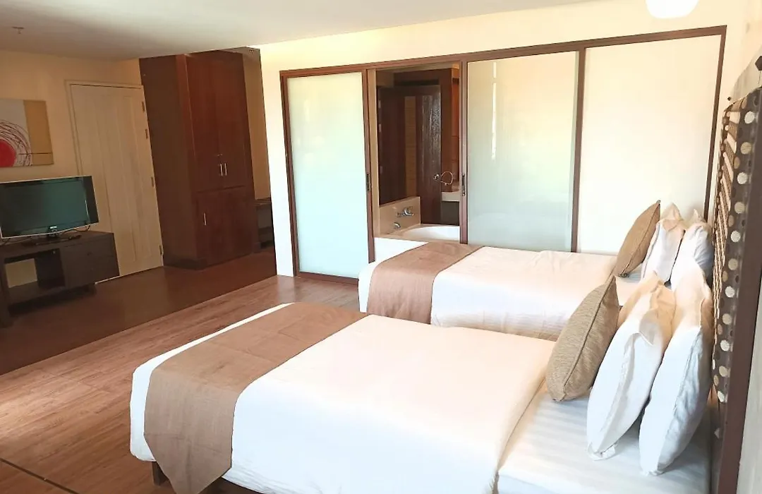 Coron Gateway Hotel&Suites-1