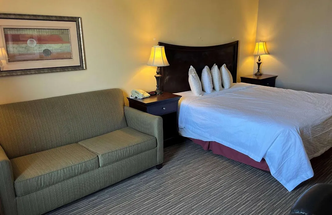 Days Inn By Wyndham Pittsburg Ks-1