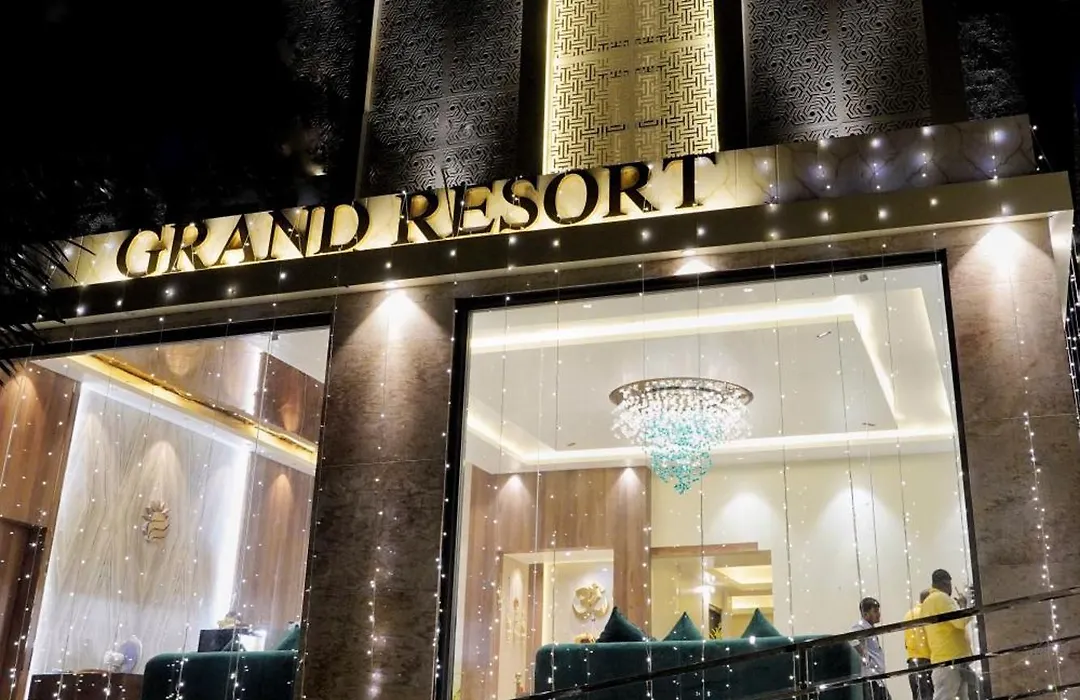 Grand Resort-1