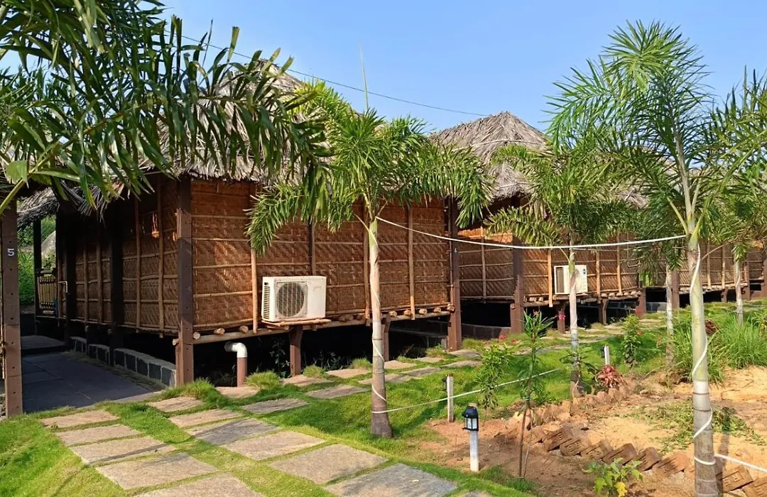 Goutham Guest House And Restaurant Hampi-1