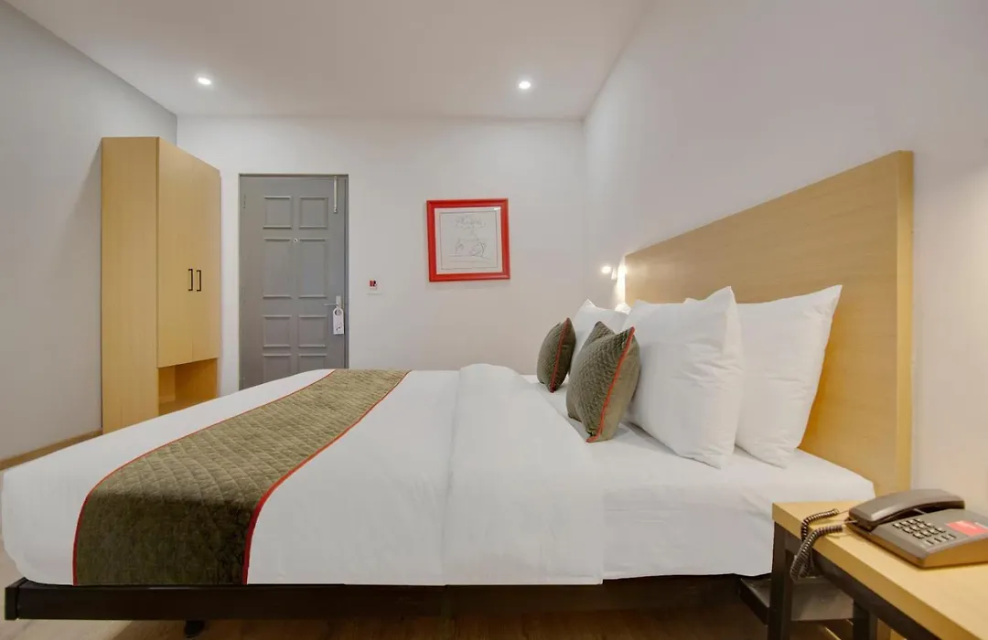 Hotel Naveen-1