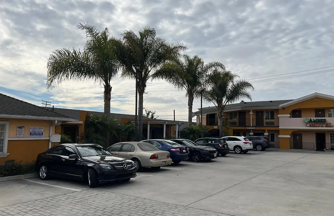 Amber Motel-1