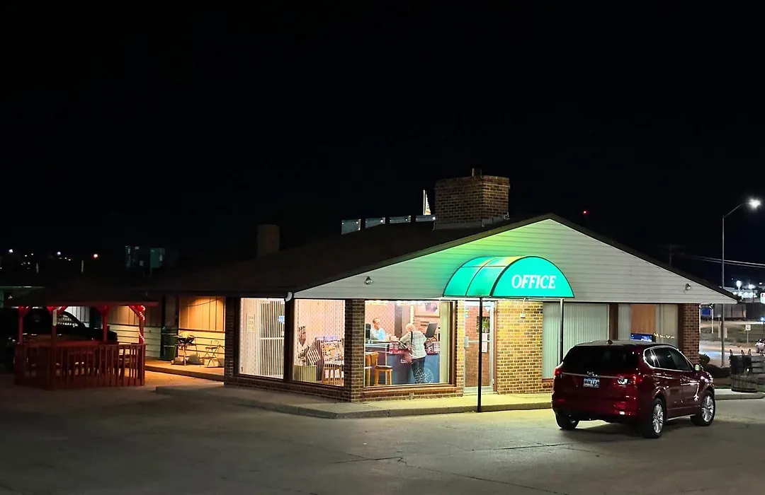 Westerner Motel-1