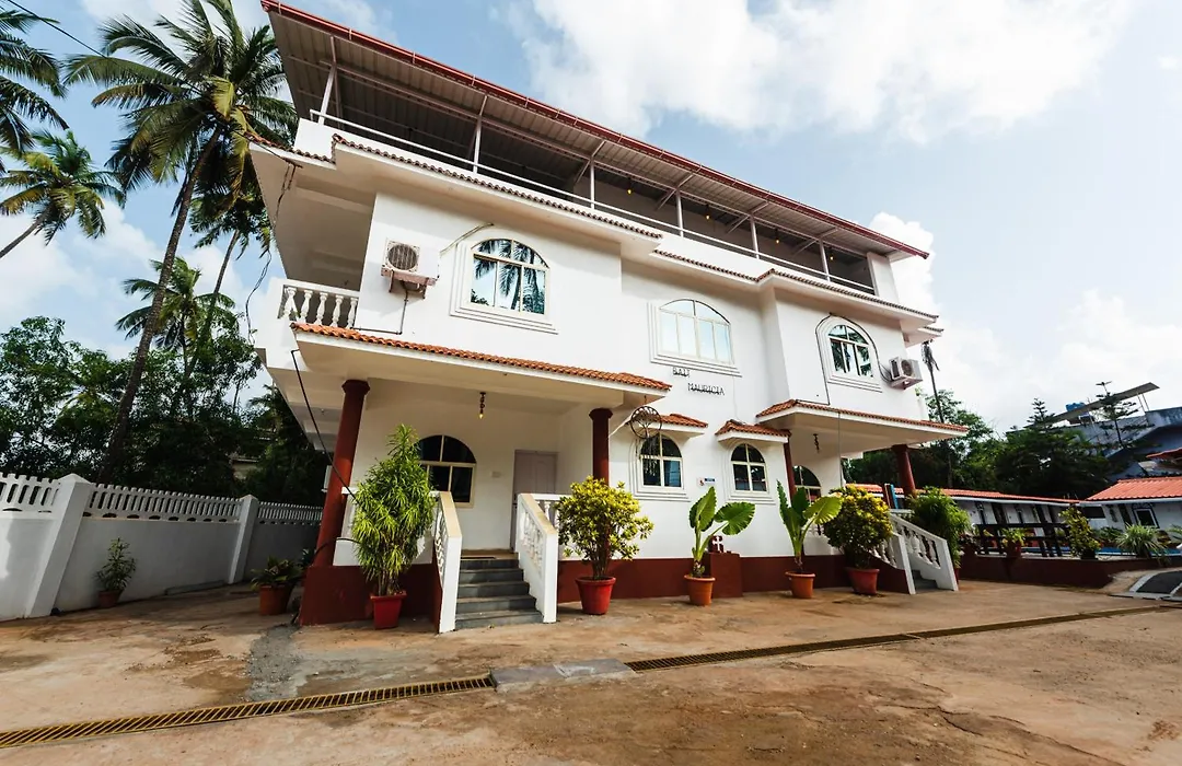 Hotel La Paulo'S Near Beach Resort-1