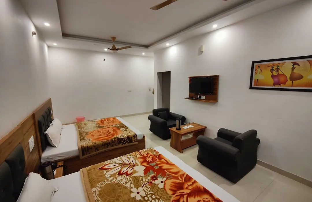 Alaknanda Motel & Restaurant-1