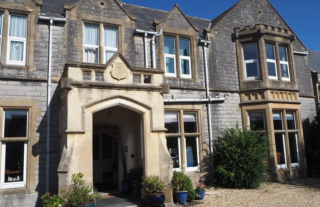 Meare Manor-1