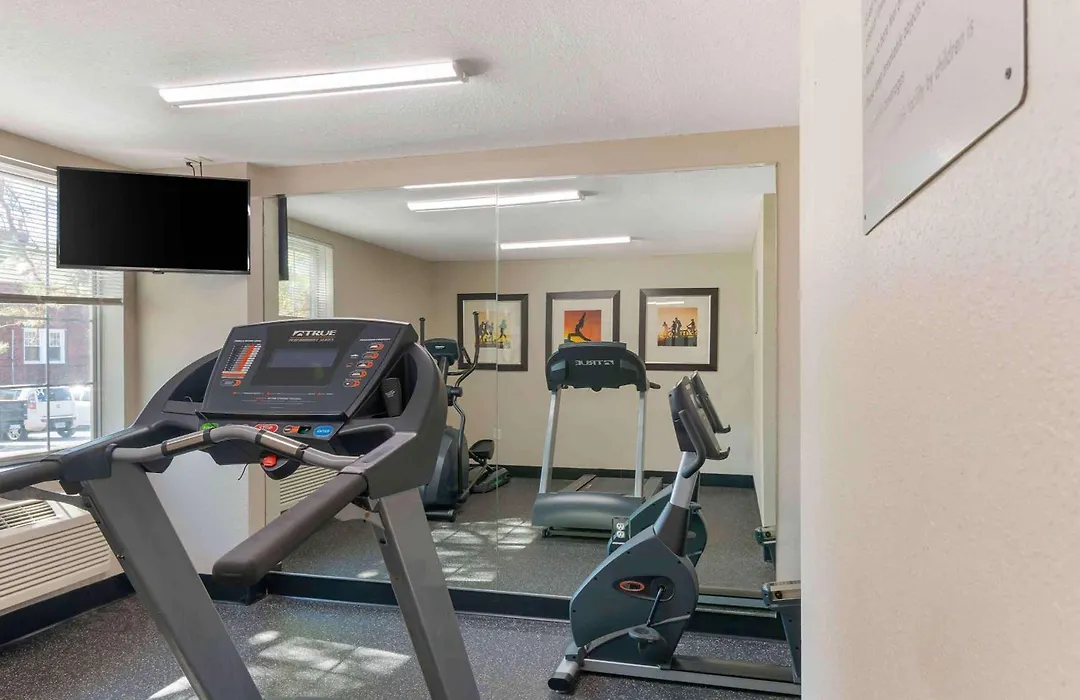 Extended Stay America Suites - Kansas City - Country Club Plaza-1