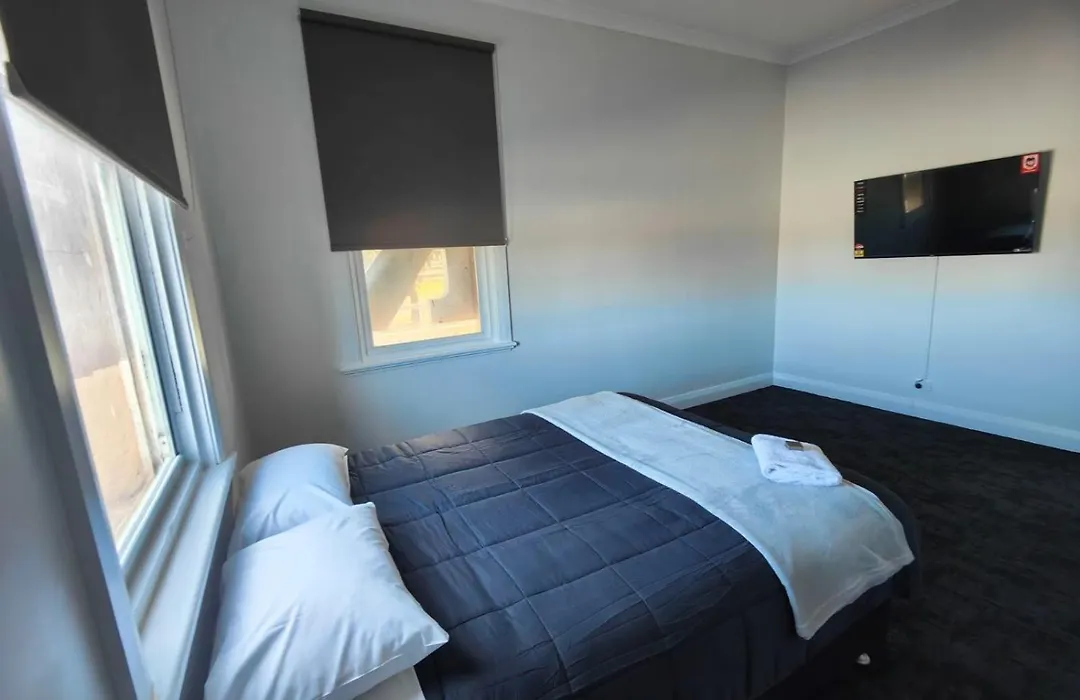 The Club Hotel Collie-1