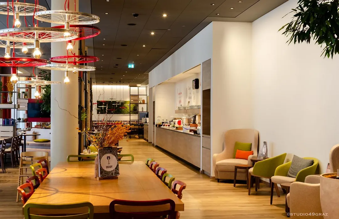 Intercityhotel Graz-1