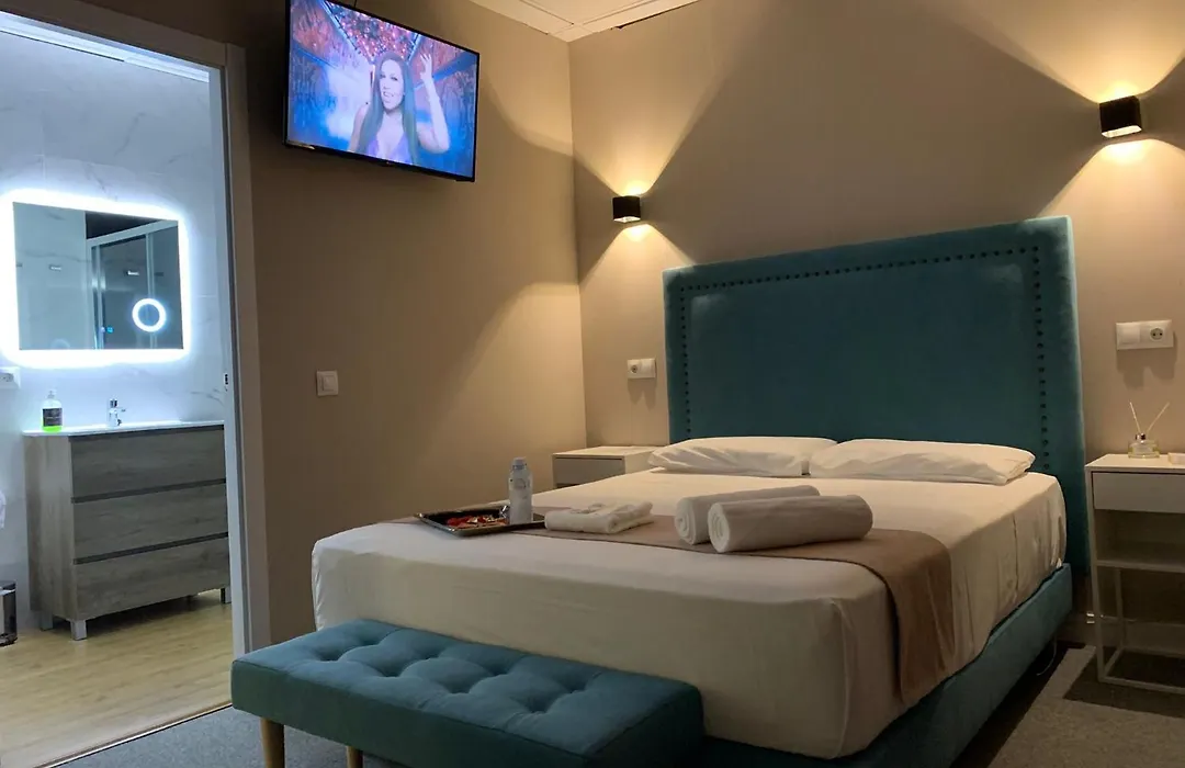 Rooms Luxury Madrid-1
