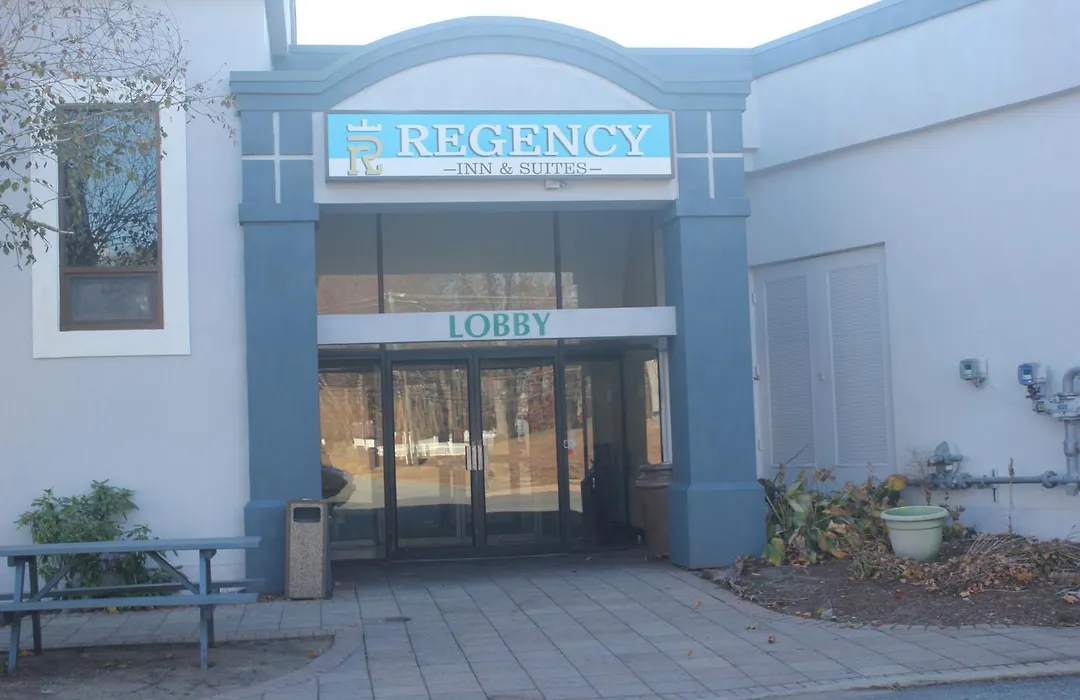 Regency Inn & Suites New London Mystic-1