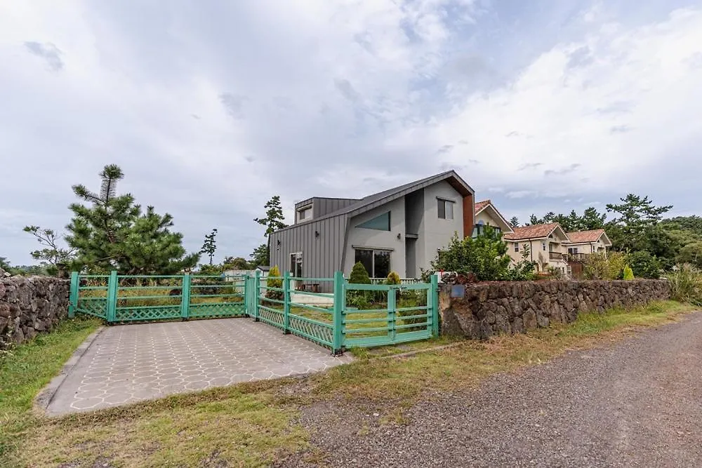 Jeju Pension Mira-1