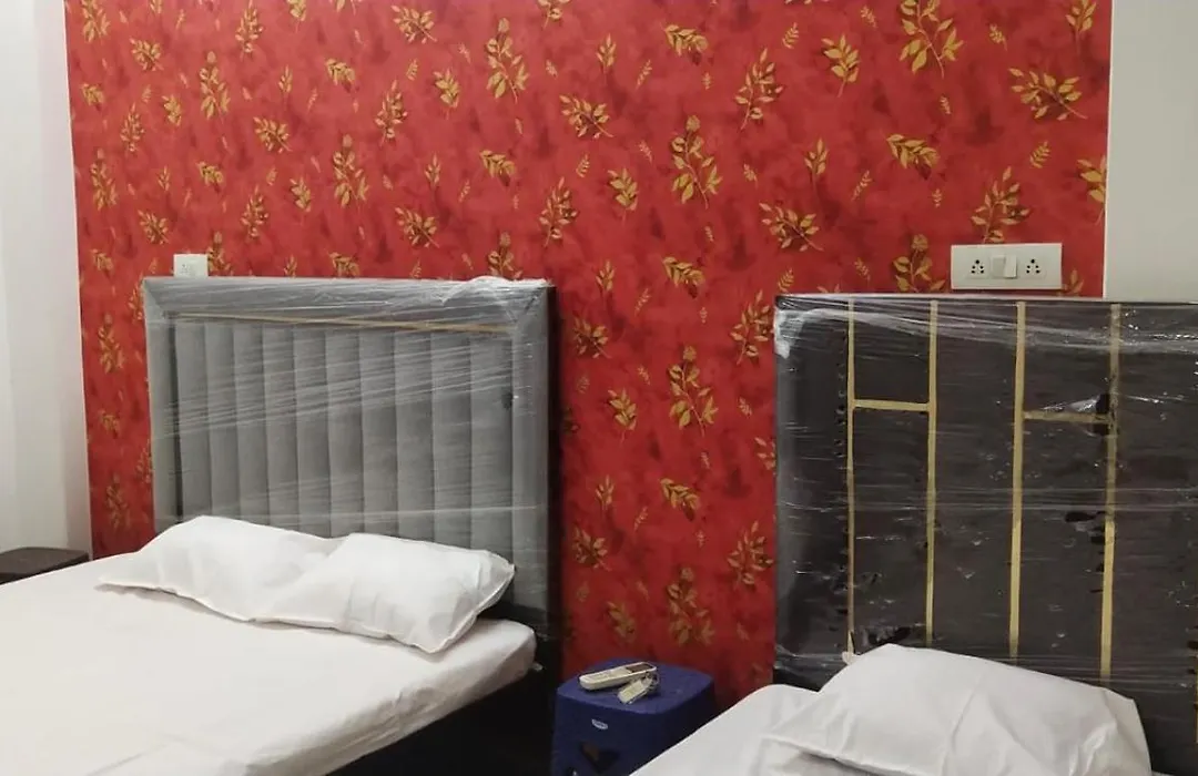 Gayatri Grand Paying Guest House-1