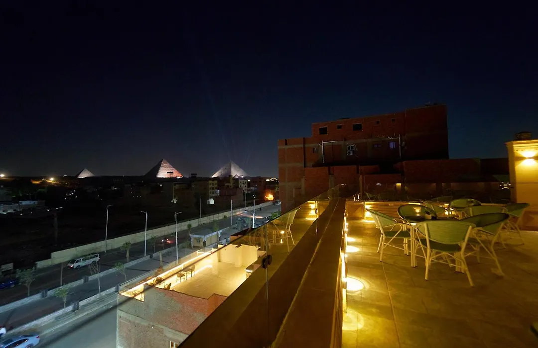 Crown Pyramids View Hotel-1