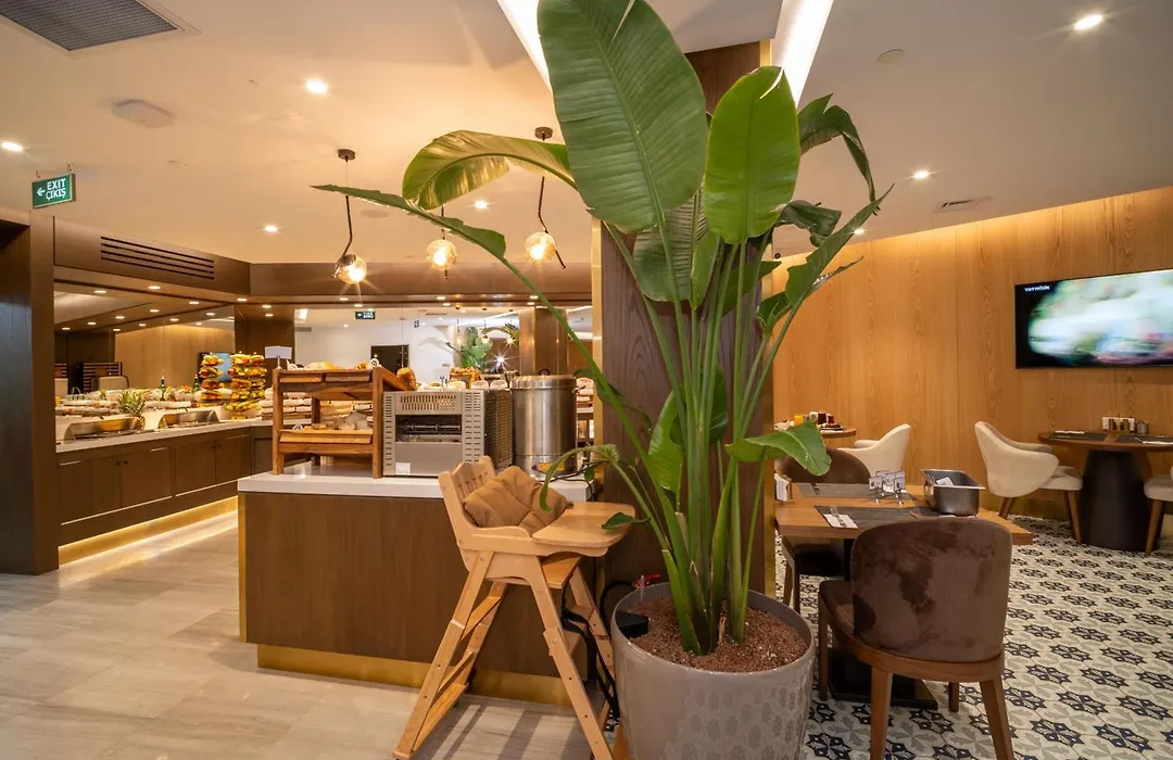 Rayelin Hotel Old Town-1