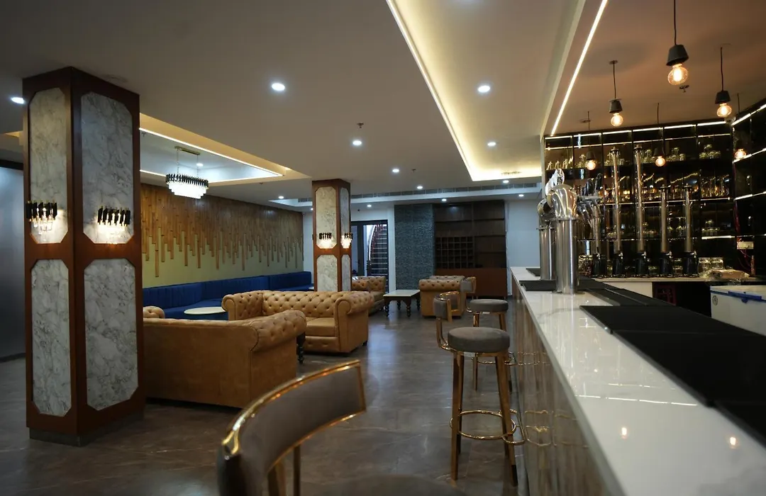 Hotel Seven Star-1