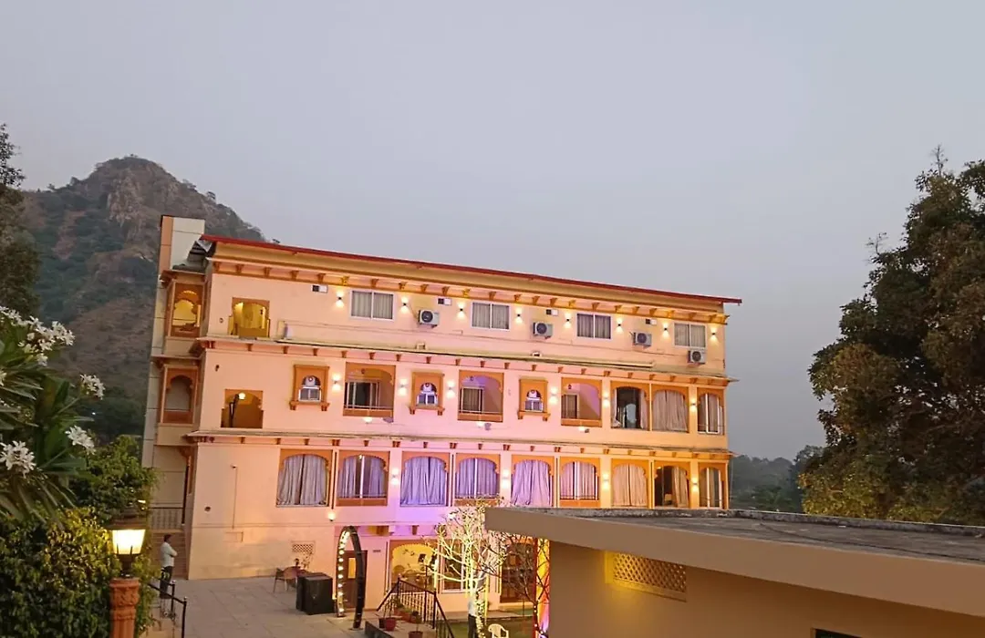 Udai Nature Valley Resort - A Peace Full Farmhouse Resort Udaipur-1