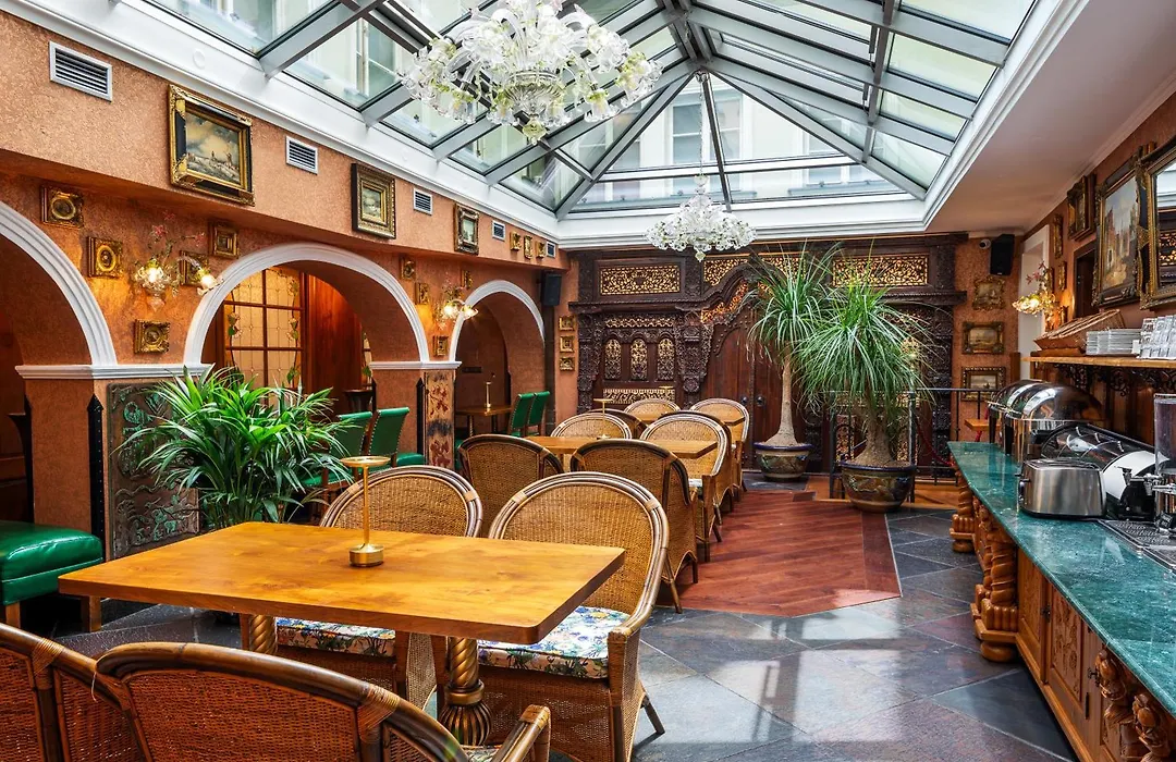 Hotel U Zlatého Stromu Prague by BHG-1