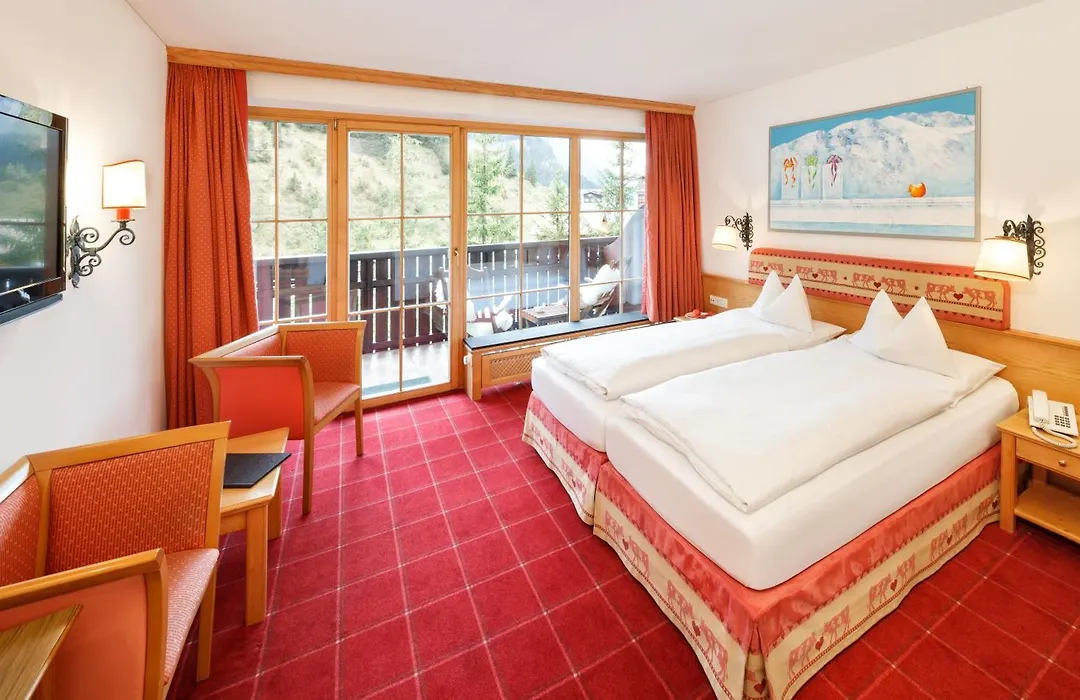 Hotel Lech & Residenz Chesa Rosa-1