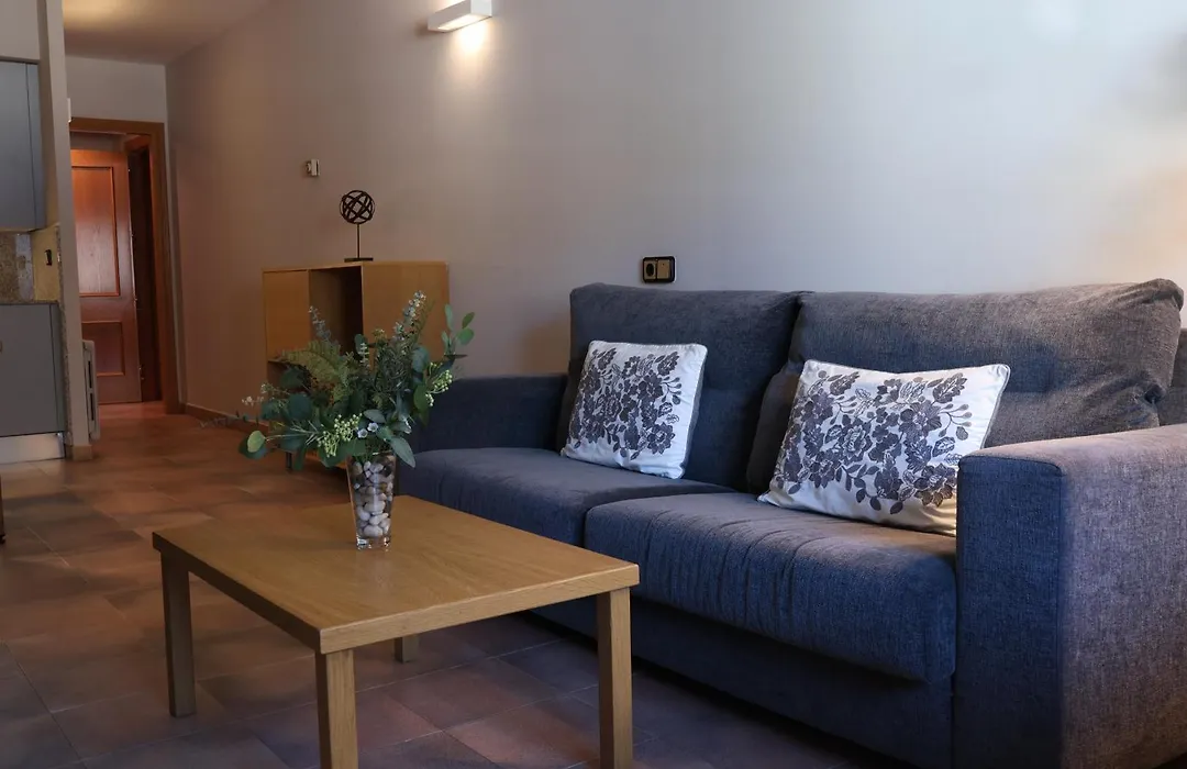 Aparthotel El Serch-1