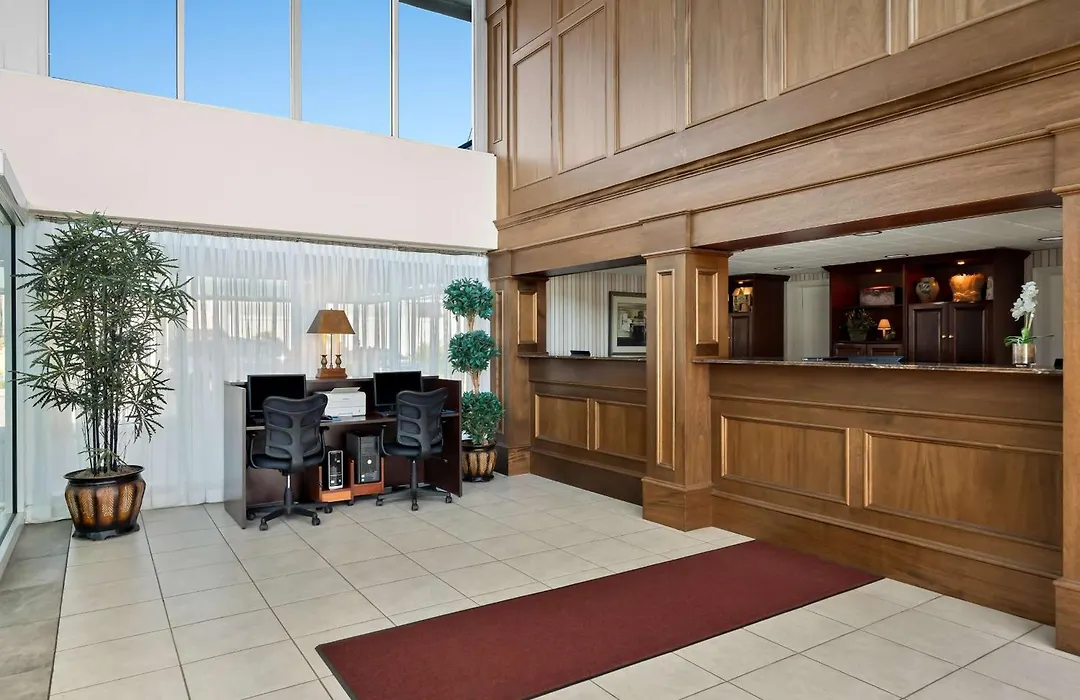 Brandywine Valley Inn Surestay Plus By Best Western-1