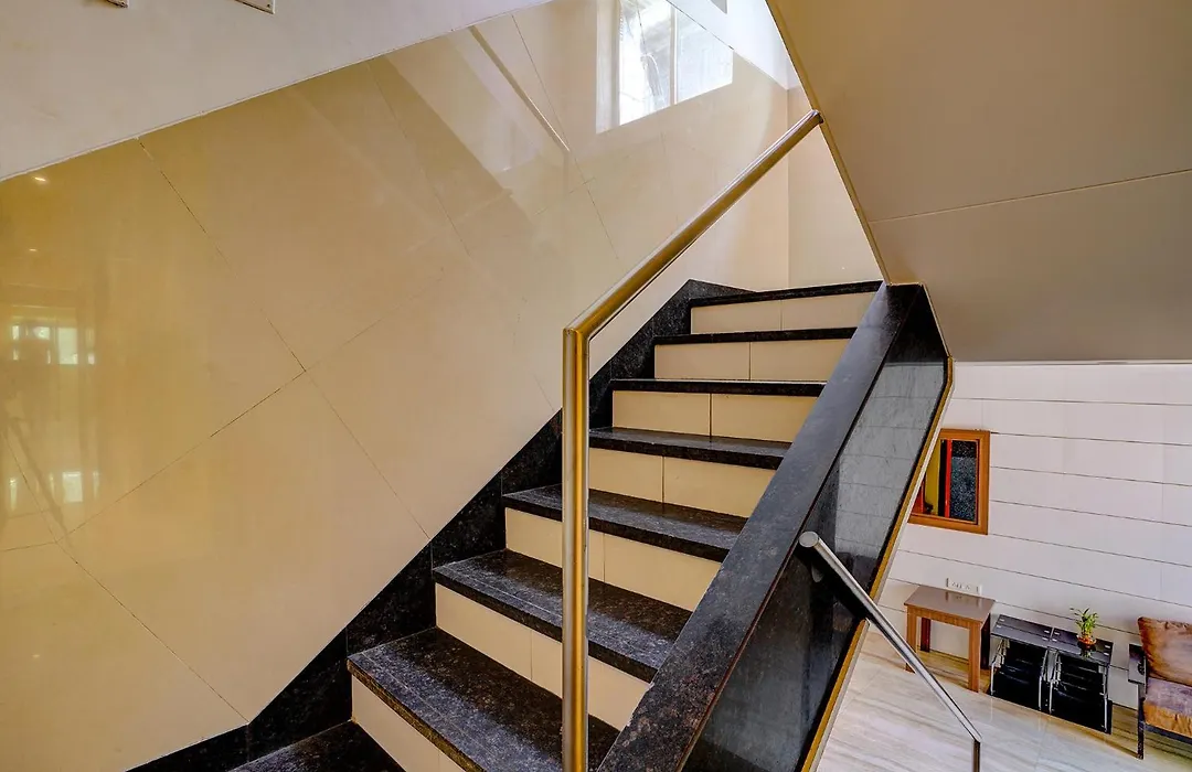Fabhotel Starwood Residency - 100M From Dr Dy Patil Stadium-1