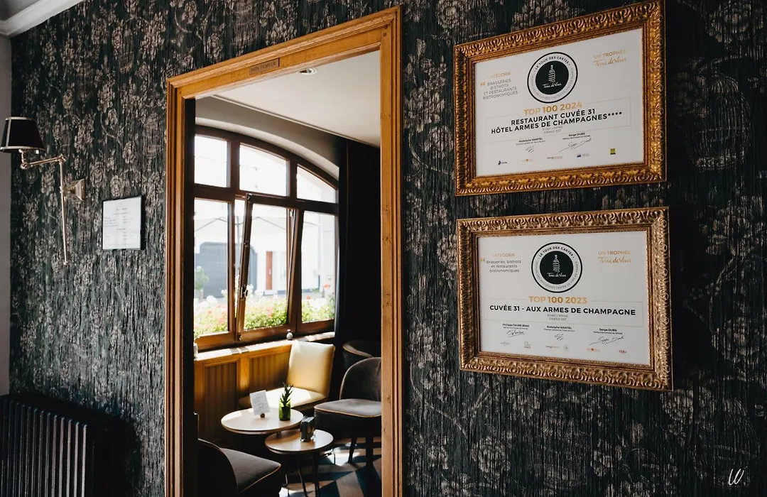 Armes De Champagne Hotel & Spa-1