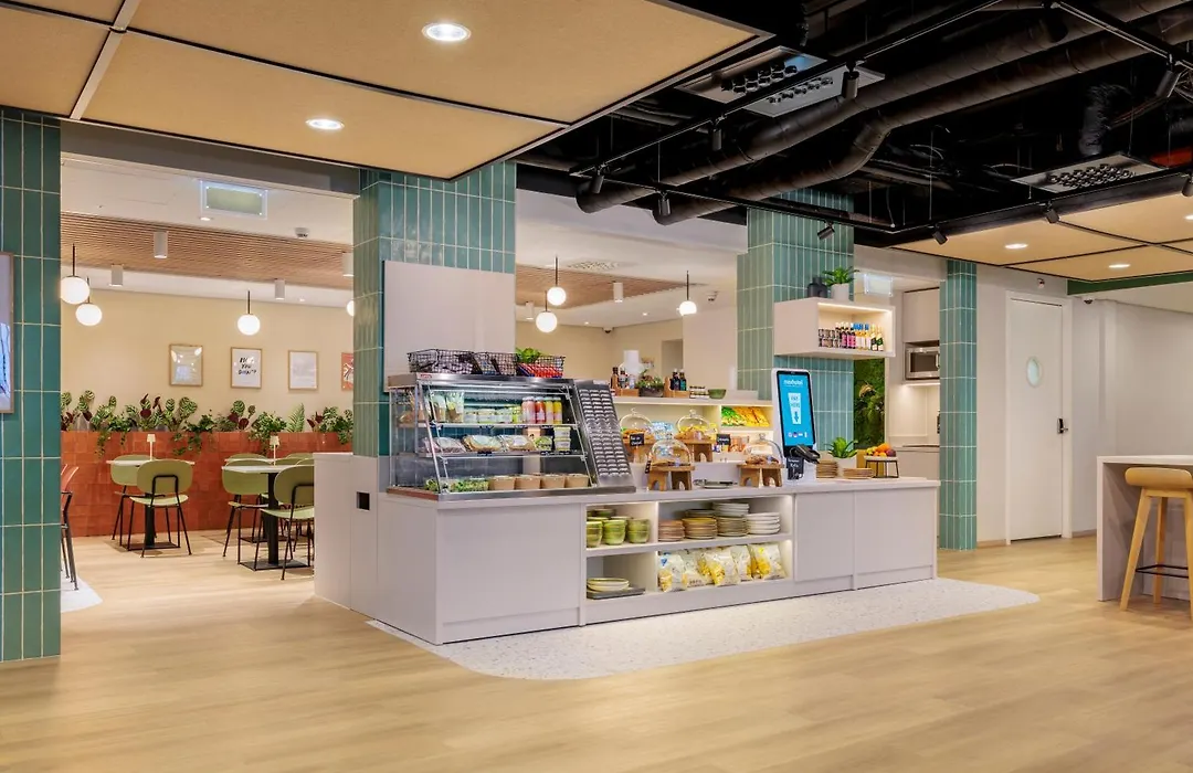 Maxhotel Amsterdam Airport Schiphol - Recently Renovated-1
