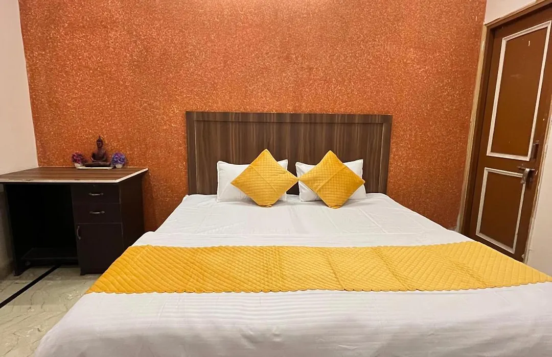 Krishna'S Land Homestay-1