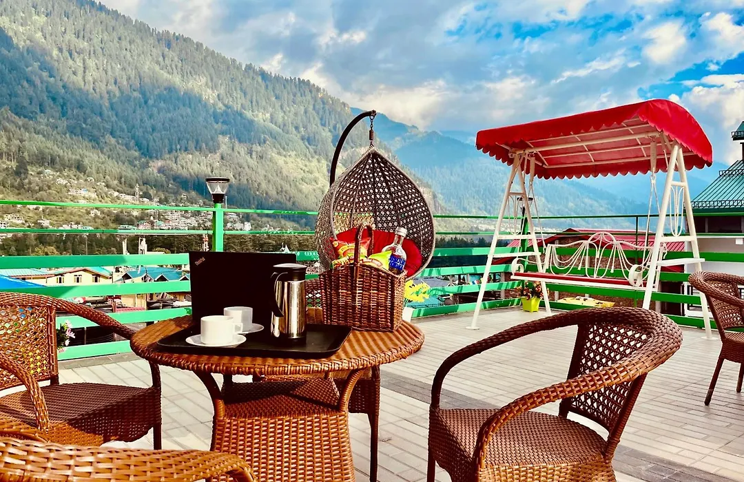 Vista Resort, Manali - ! Near Mall Road !! Hot & Cold Ac Rooms !! Best Selling !! Big Parking !! Luxury Collection !! Open Terrace !! Lift !! Playing Zone !! Property Of The Year !-1