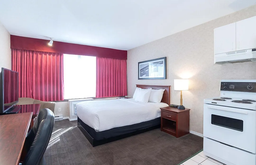 Sandman Hotel Penticton-1