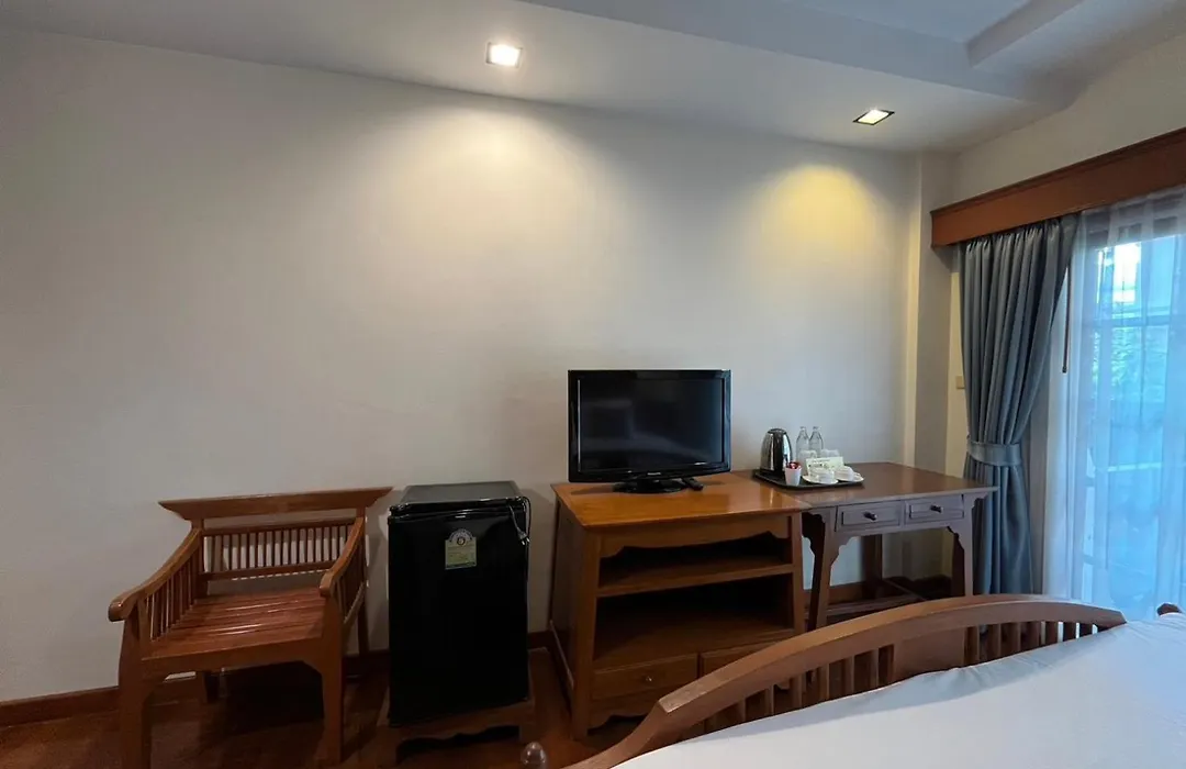 Sripat Guesthouse Sha Extra Plus-1