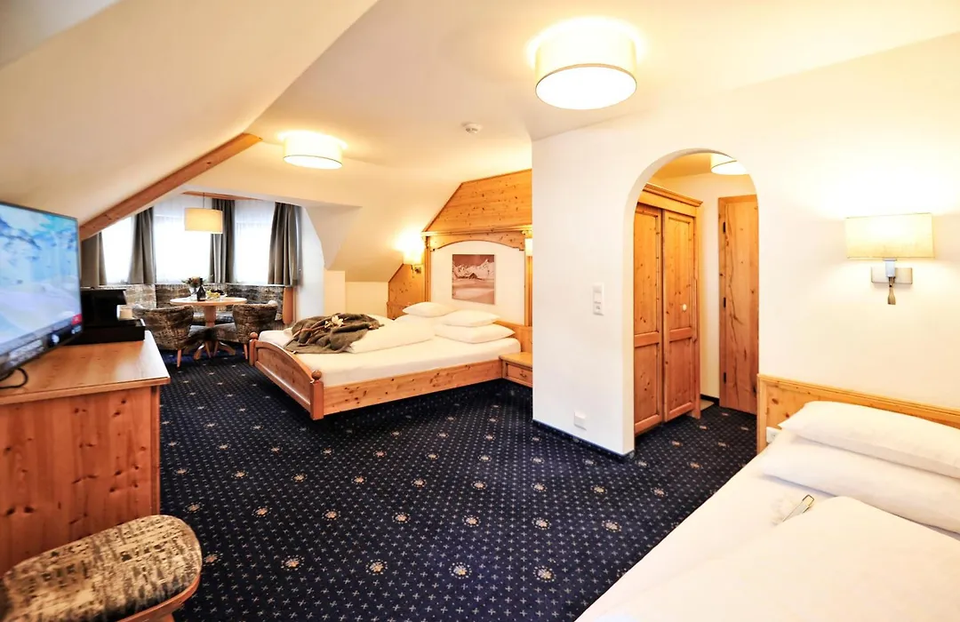 Hotel Garni Bellevue-1