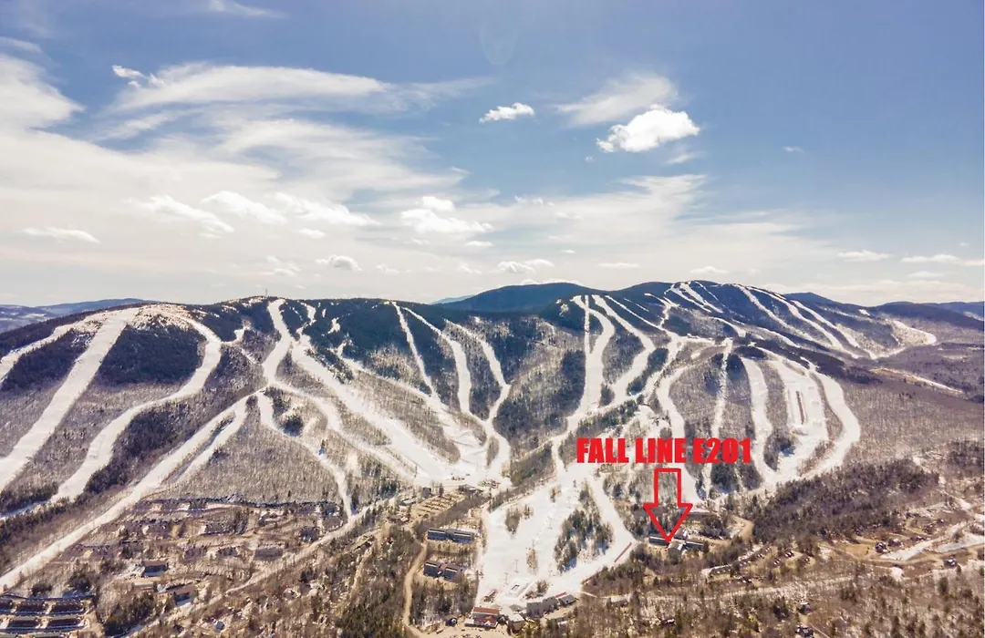 Sunday River Ski In Ski Out Mountain View Condo With Hot Tub Pool And Sauna!-1