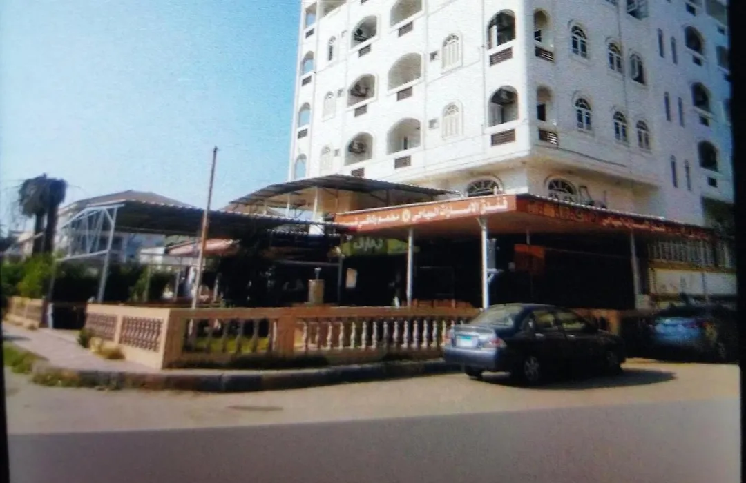 Emirates Hotel-1