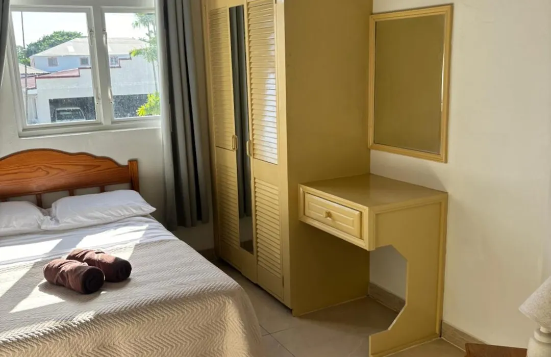 Rose Apartments-1