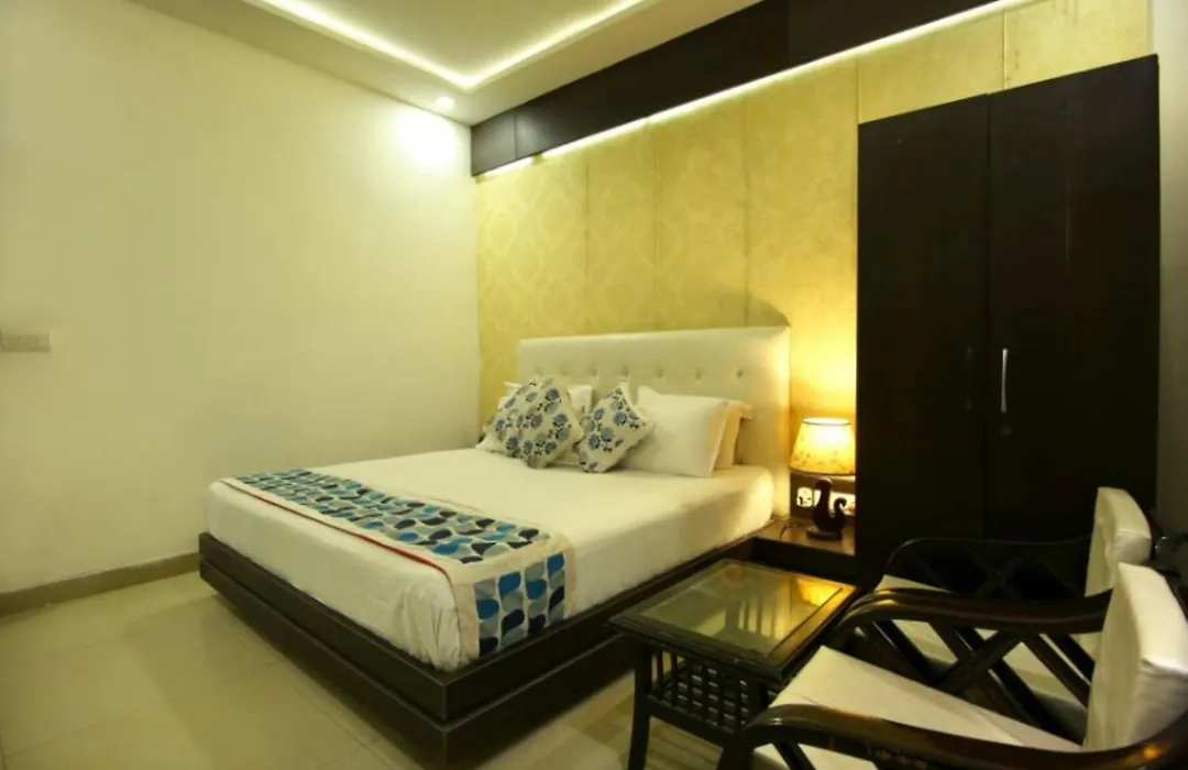 Hotel Riya Palace - Idgah Railway Station Agra-1