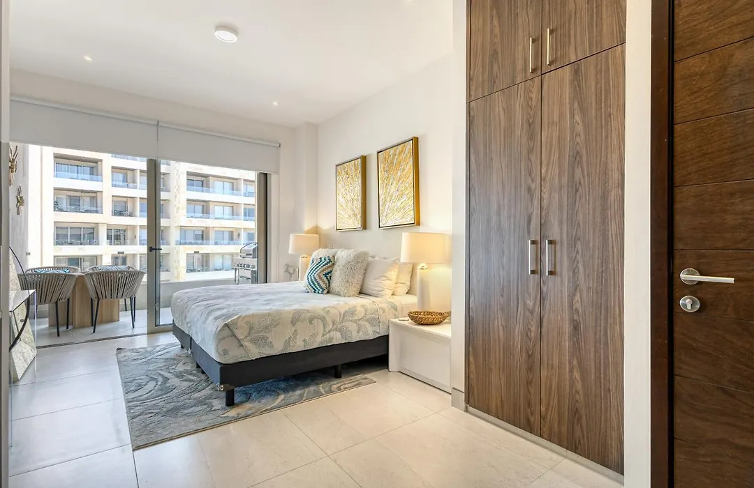 Vista Velas Studio 8402B-1