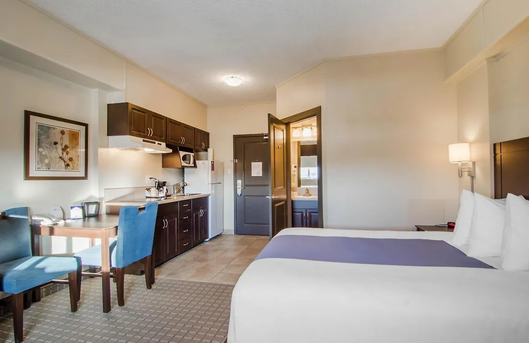 Chateau All Suites Hotel-1