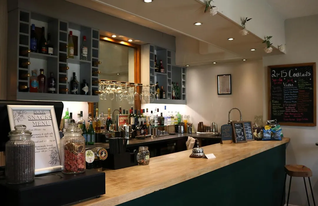 Clarence Court Hotel-1