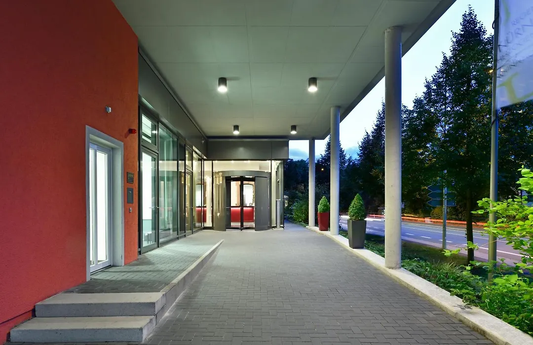 Novina Hotel Tillypark-1