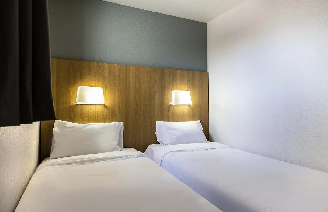 B&B HOTEL PERPIGNAN Nord Aéroport-1