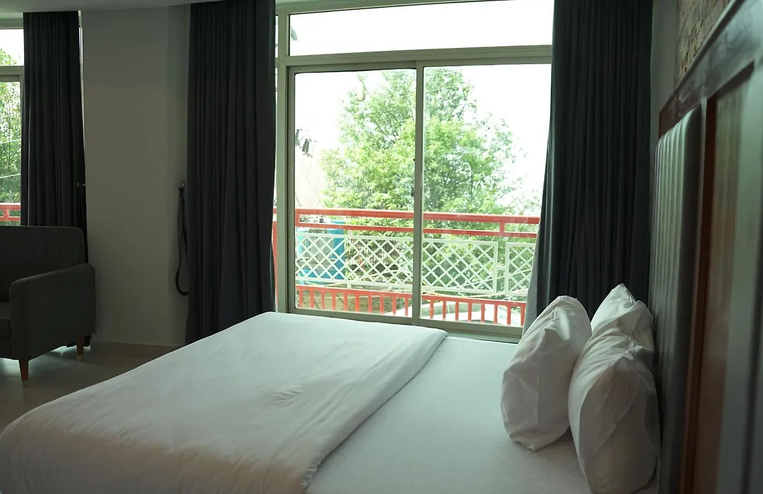 Move-N-Pick Murree-1