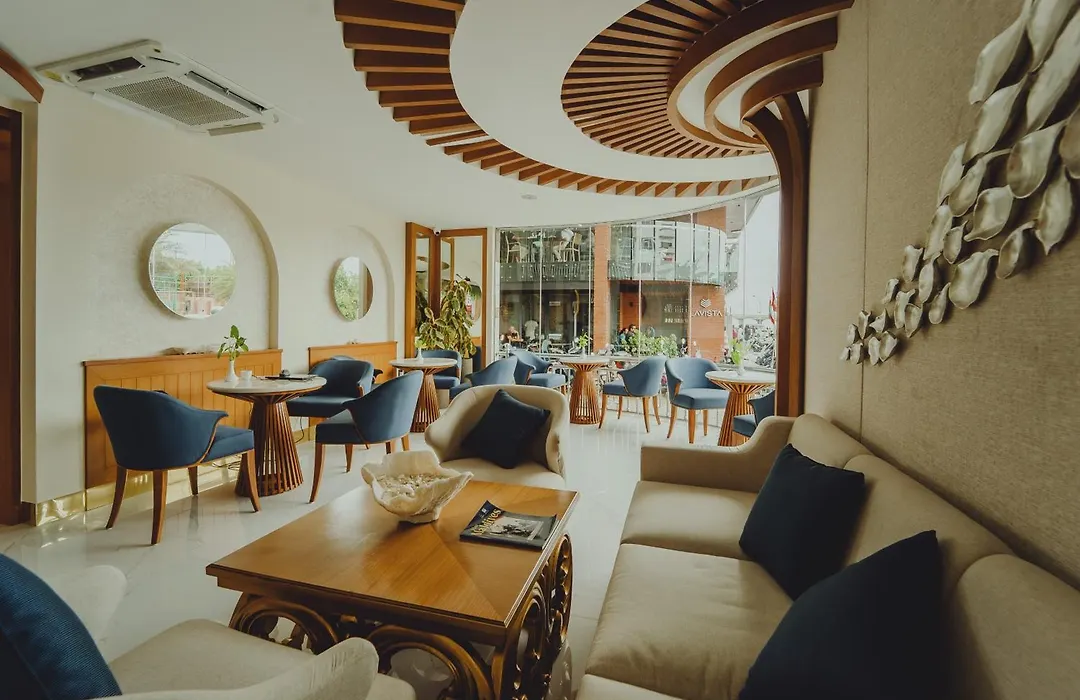 Umet Seaview Hotel With Free Airport Pick Up And Drop T&C Apply-1