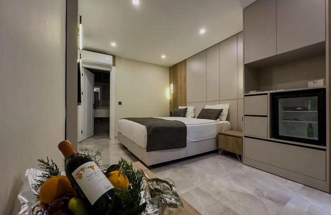 Quality Gold Suite Hotel-1