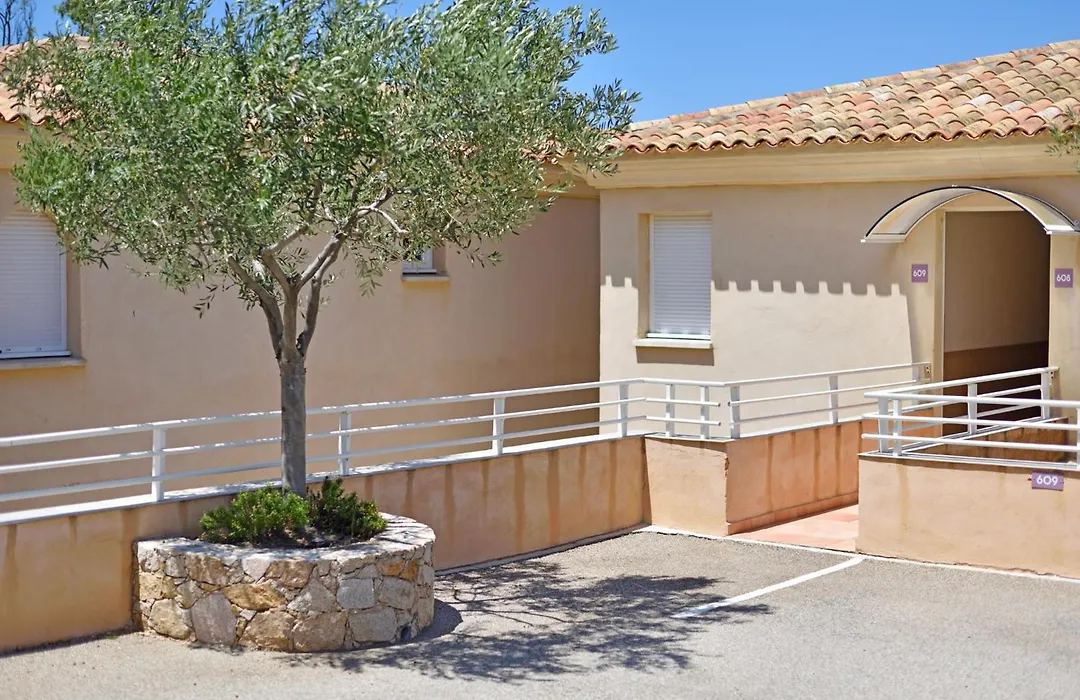 Calvi Résidence, Appart'hôtel-1