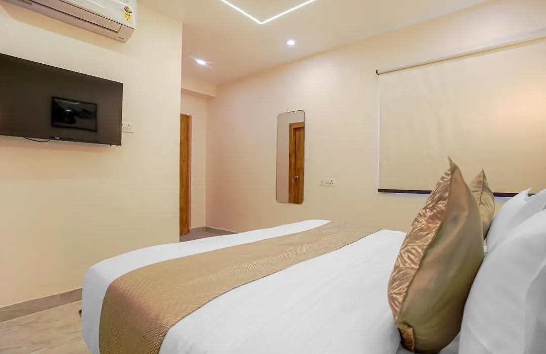 Perfectstayz Premium Varanasi-1
