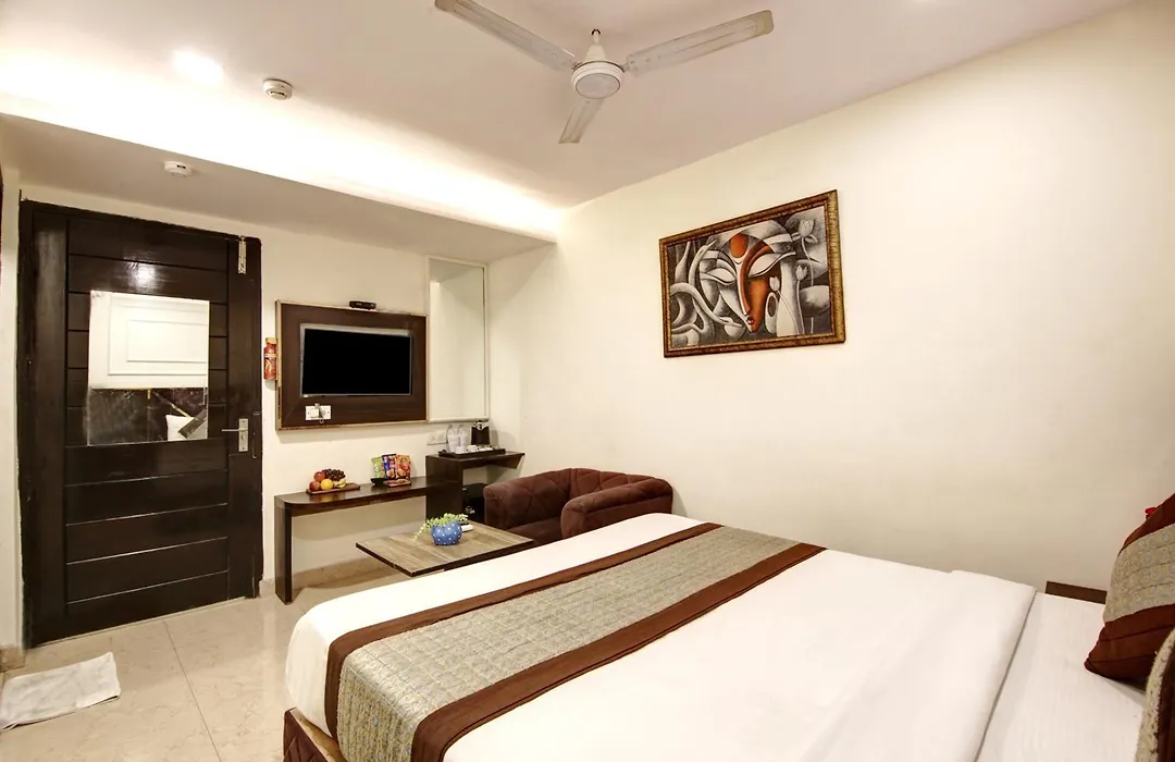 Hotel Wk Comfort - Near White Clove-1
