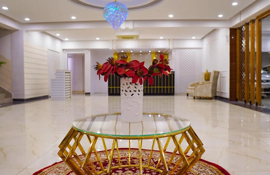 Grand Vistana-1